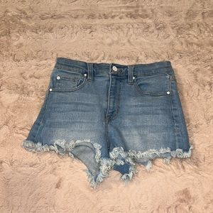 Celebrity pink jean shorts in size 5/27